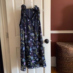Blue Sheath Dress size 6 Tahari